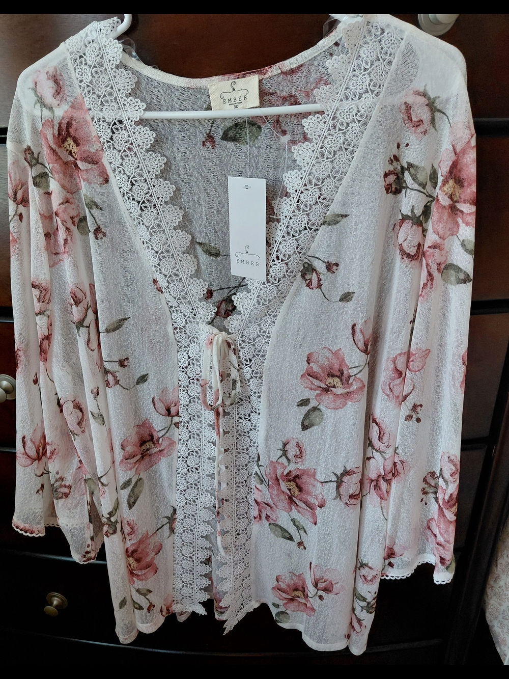 Ember Women's Cream Floral Lace-Trim Blouse